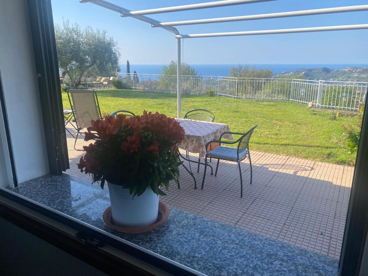 Villa Casa Vista Mare Imperia Exterior foto